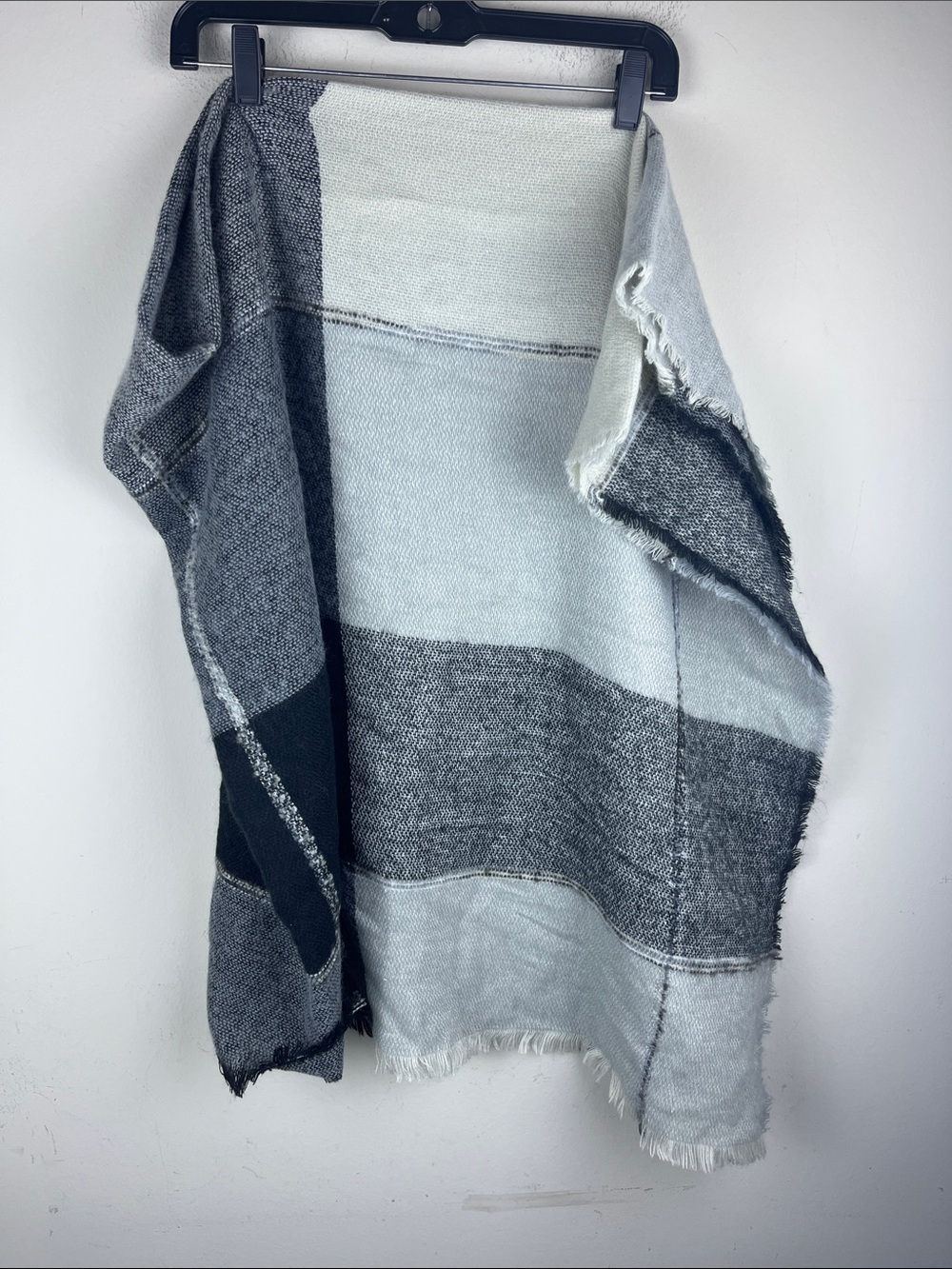 Lauren Conrad Women's Gray White Block Stripe Sweater Wrap Cozy Open Front